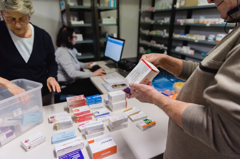 File:22 FARMACIA SOLIDALE Associazione Volontarius ODV Foto di Asia De Lorenzi.JPG